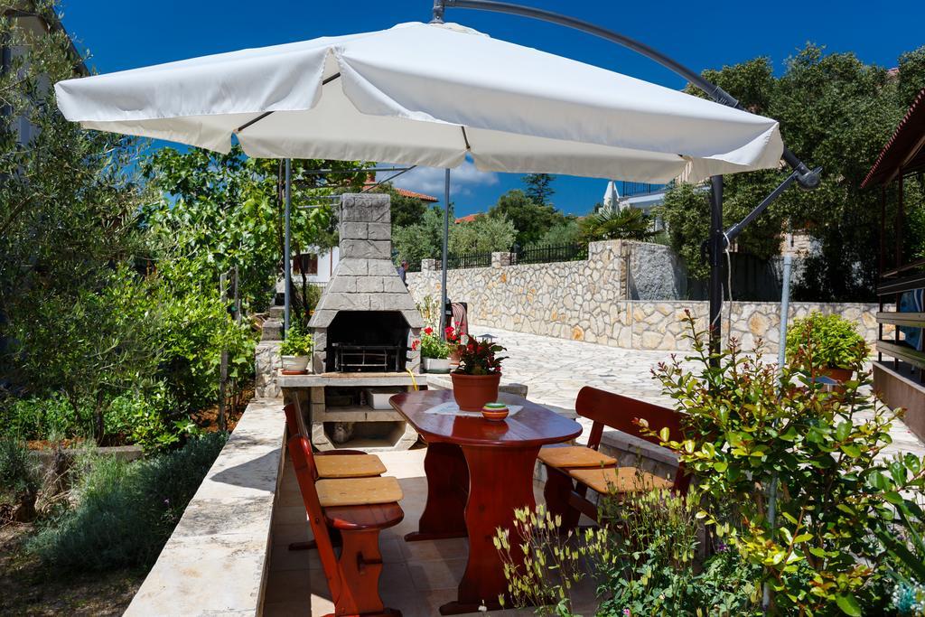 Villa Rosi Krk Town Bagian luar foto