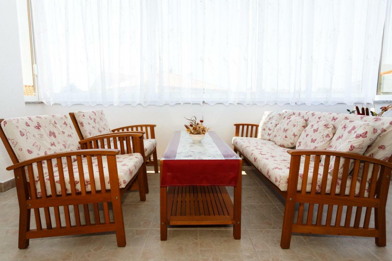 Villa Rosi Krk Town Bagian luar foto